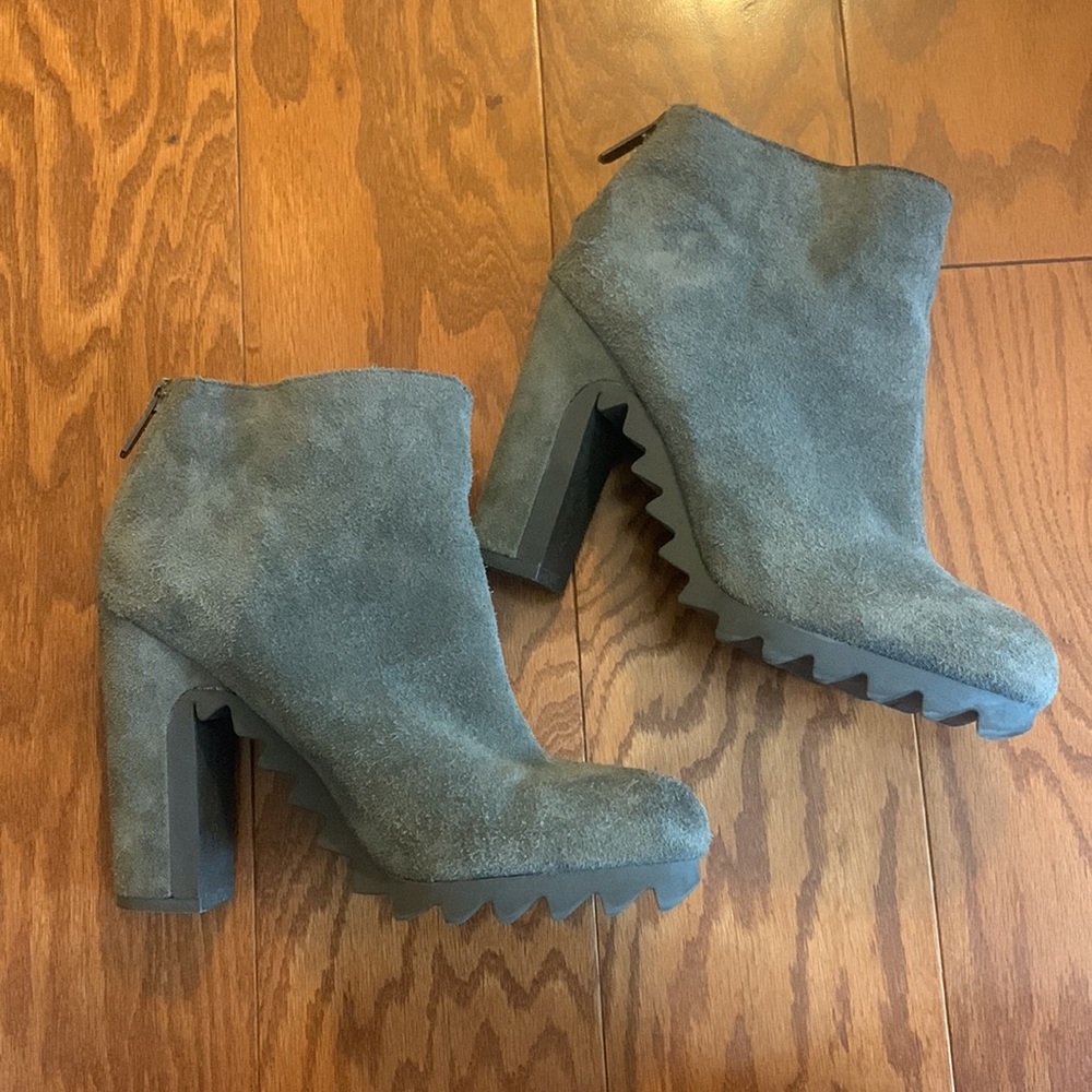 Circus by Sam Edelman Grey Suede Booties